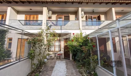 Casa 3 dormitórios à venda Hípica Porto Alegre/RS