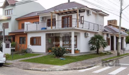 Casa para Venda com 3 dormitórios, sendo 1 suítes e 2 vagas no bairro Hípica