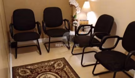 Excelente sala comercial toda reformada em ótima localização