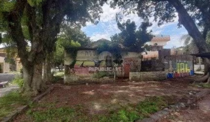 Terreno para venda, 968m², Pedra Redonda