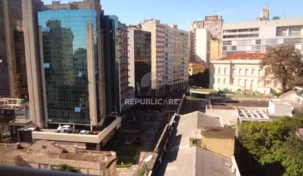 Box para Venda - 16m², 0 dormitórios, 1 vaga - Centro Histórico