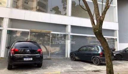 Loja para Venda - 165.27m², 0 dormitórios, 4 vagas - Petrópolis