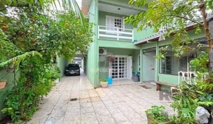 Predio para Venda - 354m², 0 dormitórios, Camaquã