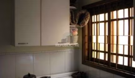 Casa para Venda - 369m², 3 dormitórios, sendo 2 suites, 2 vagas - Cavalhada
