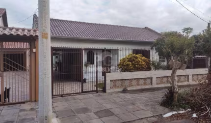 Casa 3 dormitórios à venda Harmonia Canoas/RS