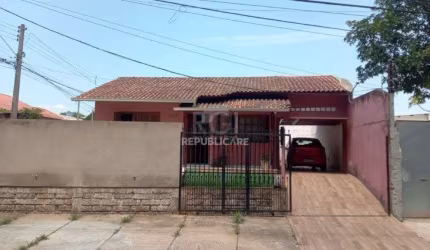 Casa para Venda - 52.5m², 2 dormitórios, 2 vagas - Bom Sucesso