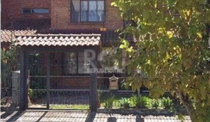 Casa para Venda - 118m², 3 dormitórios, sendo 1 suites, 2 vagas - Cristal