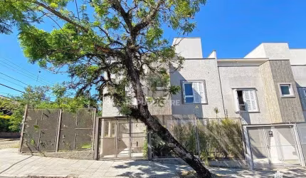 Casa para Venda - 240m², 3 dormitórios, sendo 1 suites, 2 vagas - Jardim Sabará