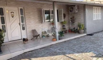 Casa para Venda - 131.65m², 3 dormitórios, 4 vagas - Parque da Matriz