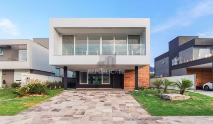 Casa Condominio para Venda - 440m², 4 dormitórios, sendo 4 suites, 4 vagas - Alp