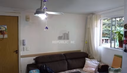 Apartamento para Venda - 39.03m², 2 dormitórios, 1 vaga - Lomba do Pinheiro