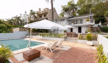 Casa para Venda - 312m², 5 dormitórios, sendo 3 suites, 6 vagas - Vila Conceição