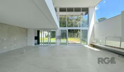 Casa Condominio para Venda - 300m², 4 dormitórios, sendo 4 suites, 2 vagas - Alp