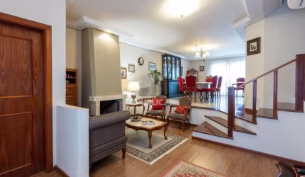 Casa Condominio para Venda - 225.18m², 3 dormitórios, sendo 1 suites, 2 vagas -