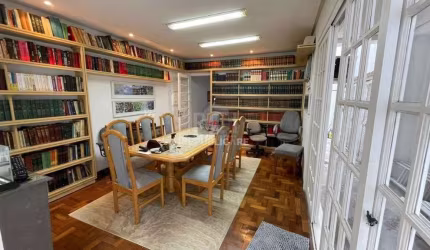 Casa Comercial para Venda - 231m², 0 dormitórios, Centro Histórico