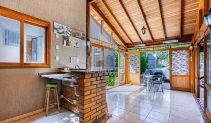 Casa para Venda - 255m², 3 dormitórios, sendo 1 suites, 3 vagas - Ipanema