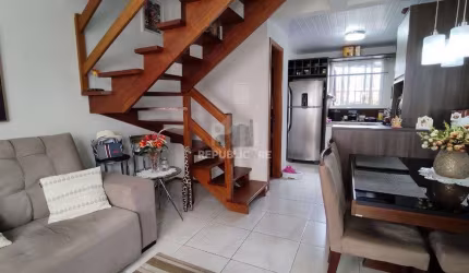 Casa em condomínio para Venda com 2 dormitórios e 1 vaga no bairro Restinga
