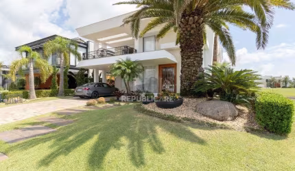 Casa Condominio para Venda - 519m², 4 dormitórios, sendo 4 suites, 2 vagas - San