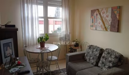 Apartamento para Venda - 48.41m², 2 dormitórios, 1 vaga - Camaquã
