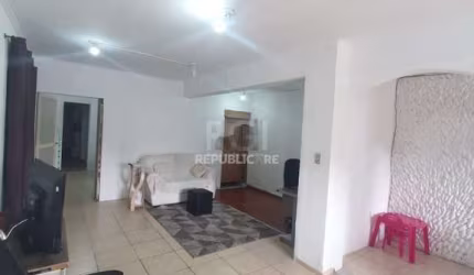 Casa para Venda - 226.9m², 5 dormitórios, sendo 2 suites, 5 vagas - Teresópolis