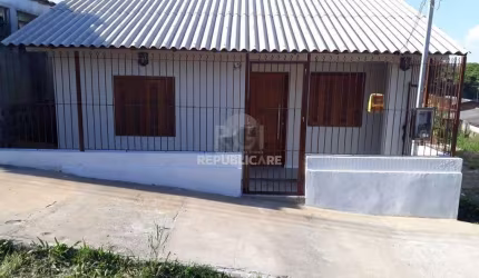 Casa para Venda - 54.61m², 2 dormitórios, Centro