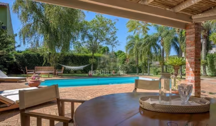 Casa para Venda - 418m², 5 dormitórios, sendo 1 suites, 6 vagas - Tristeza