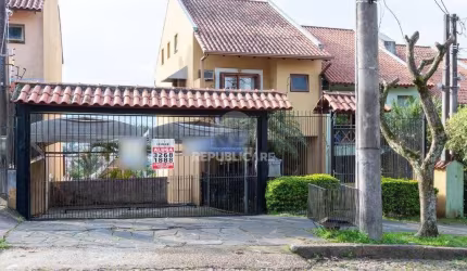 Casa para Venda - 156.23m², 3 dormitórios, sendo 1 suites, 3 vagas - Espirito Sa