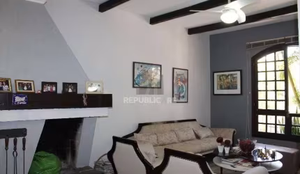 Casa Condominio para Venda - 156.53m², 3 dormitórios, sendo 1 suites, 2 vagas -