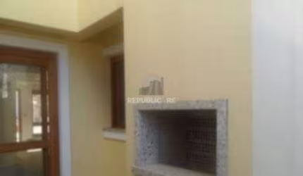 Casa para Venda - 130m², 3 dormitórios, sendo 1 suites, Hípica