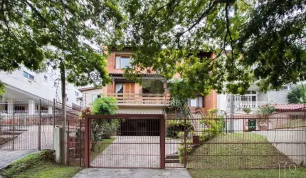 Casa para Venda - 416.89m², 4 dormitórios, sendo 1 suites, 5 vagas - Tristeza