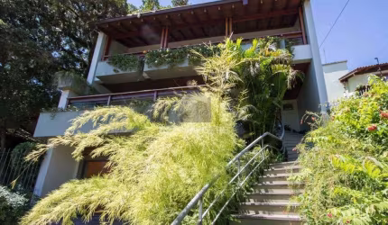 Casa para Venda - 427m², 4 dormitórios, sendo 1 suites, 4 vagas - Jardim Isabel
