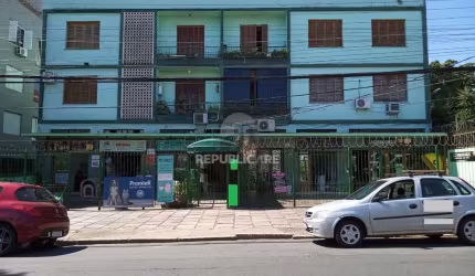 Apartamento um dormitório térreo com terraço lateral