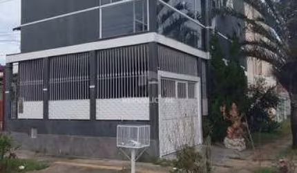Sobrado no bairro Hípica - 2 dormitórios