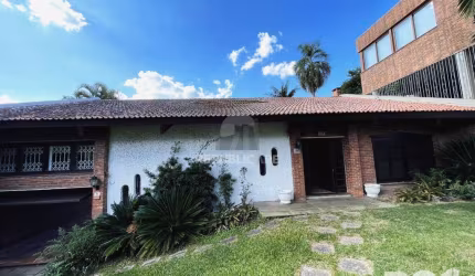 Linda Casa Vila Assunção, com vista para o rio.