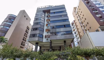 Apartamento 3 dormitórios, suíte, elevador e 2 vagas bairro Petrópolis POA/RS