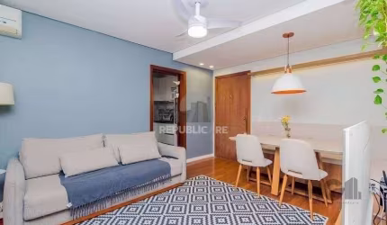Apartamento 67m² - 2 dormitórios, 1 vaga no bairro Cidade Baixa