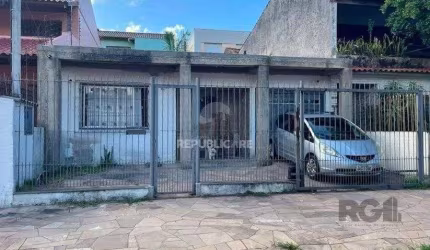 Casa 94m² - 2 dormitórios, 1 vaga no bairro Jardim Botânico