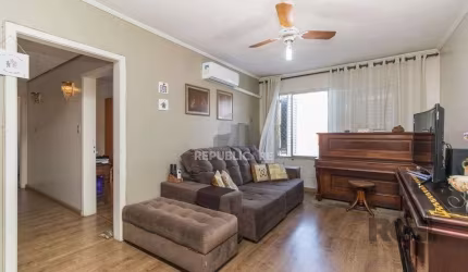 Cobertura 150m² - 3 dormitórios, 2 vagas no bairro Petrópolis