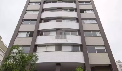 Apartamento de 3 quartos, suíte e 2 vagas de garagem Petrópolis em Porto Alegre.