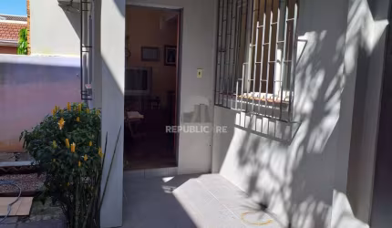 Casa 3 dormitórios à venda Vila Ipiranga Porto Alegre/RS