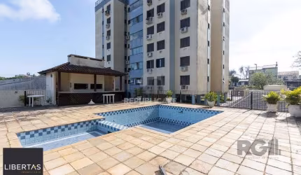 Apartamento amplo no bairro Tristeza de 3 dormitórios e 2 vagas