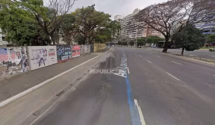 Terreno na Av Loureiro da Silva com 542m², Cidade Baixa, POA