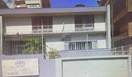 Casa comercial com inquilino