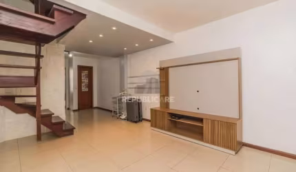 Casa em Condomínio de 3 dormitórios, no Bairro Ipanema
