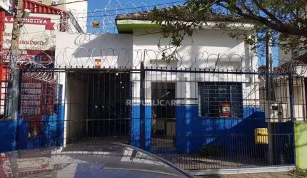 Casa para Venda - 181.5m², 2 dormitórios, 10 vagas - Partenon