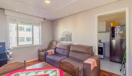 Apartamento 2 dormitórios à venda Passo da Areia Porto Alegre/RS