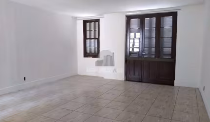 Casa para Venda - 124.36m², 3 dormitórios, sendo 2 suites, Santana