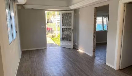 Casa de 2 dormitórios no bairro Santa Tereza
