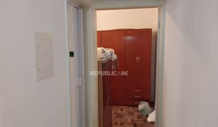 Oportunidade, partamento 1 dorm. demais peças, Trav. do Carmo.