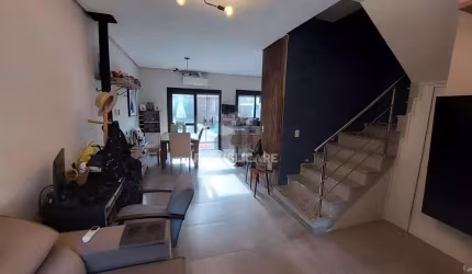 Casa de 3 dormitórios no Bairro Hípica Porto Alegre - RS